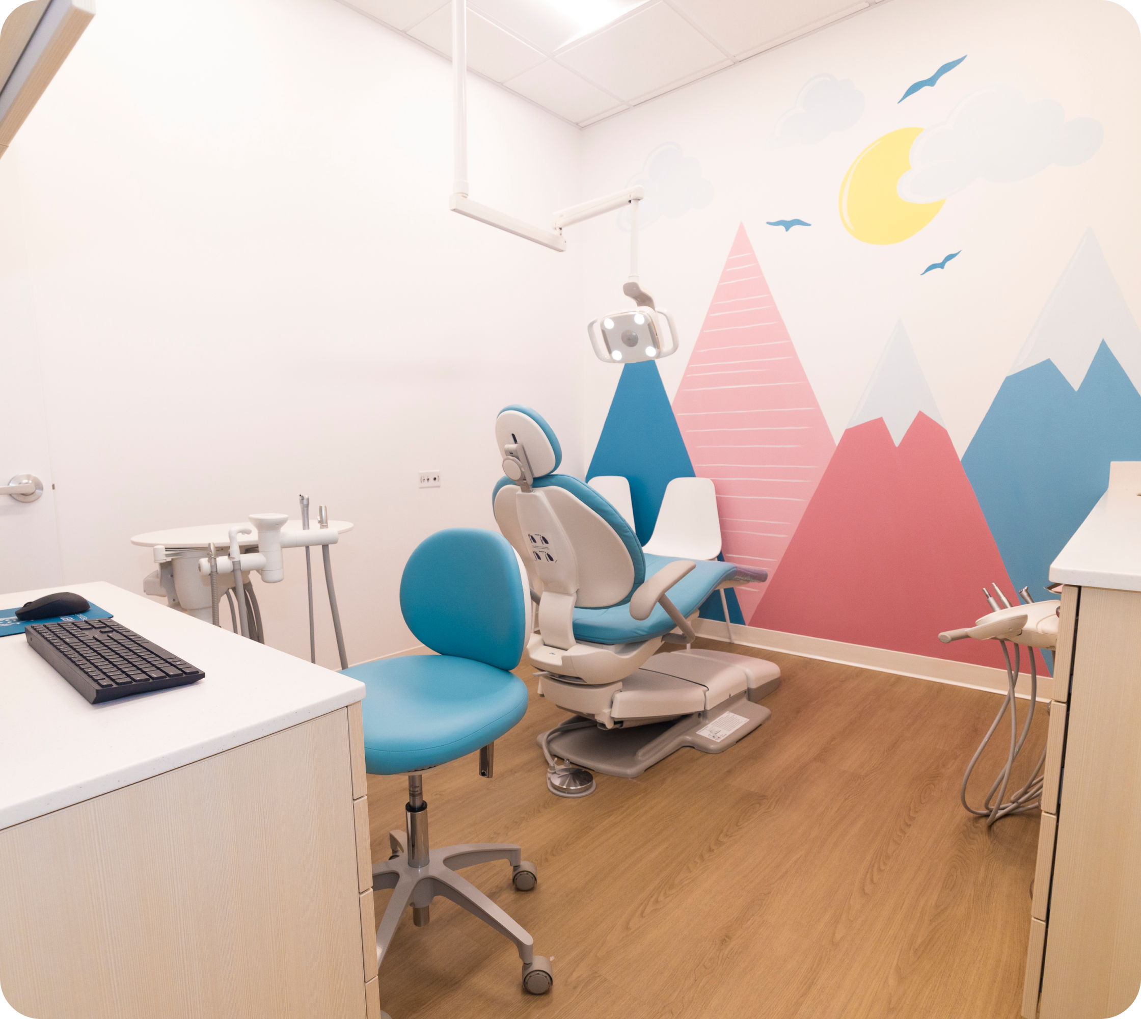 Pediatric dental treatment room